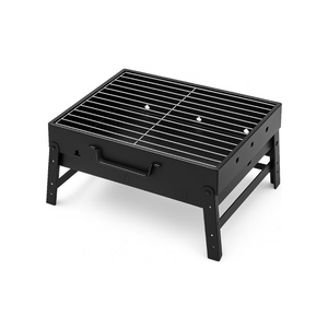 Tragbarer Holzkohlegrill im Kofferformat