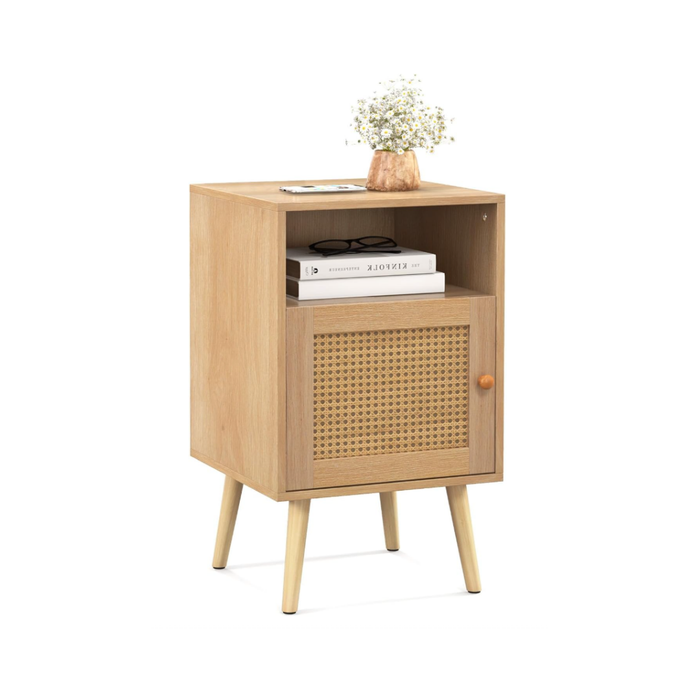 COSTWAY Nachttisch Rattan, Nachtschrank Holz, Beistelltisch mit offenem Regal & Tür, Sofatisch Landhausstil