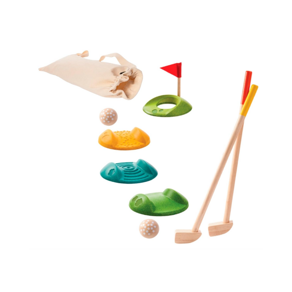 PlanToys Mini Golf Set - Komplettes Golfset für Kinder - 2 Golfschläger in Kindergröße, 2 Golfbälle, 3 Bahnen, Flagge und Loch, und Golftasche