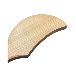 Die Holzwarenfabrik Design-Brett aus geölter Kirsche, Halbmondform Detailansicht Schneidefläche