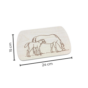 Die Holzwarenfabrik Brettchen mit Motiv Stute und Fohlen Abmessungen 24cm mal 15 cm 