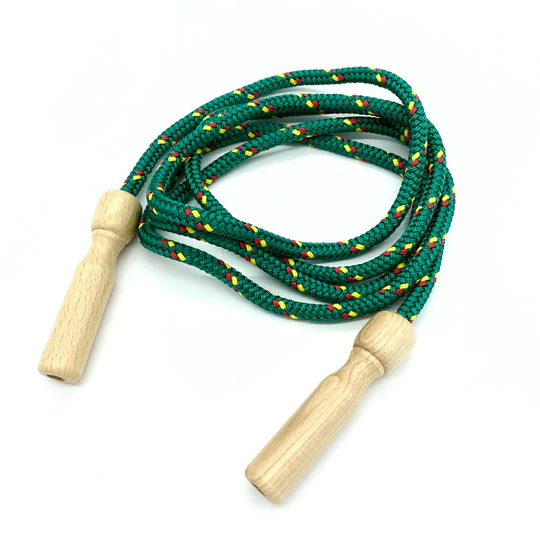 Springseil mit Holzgriffen, grünes Seil